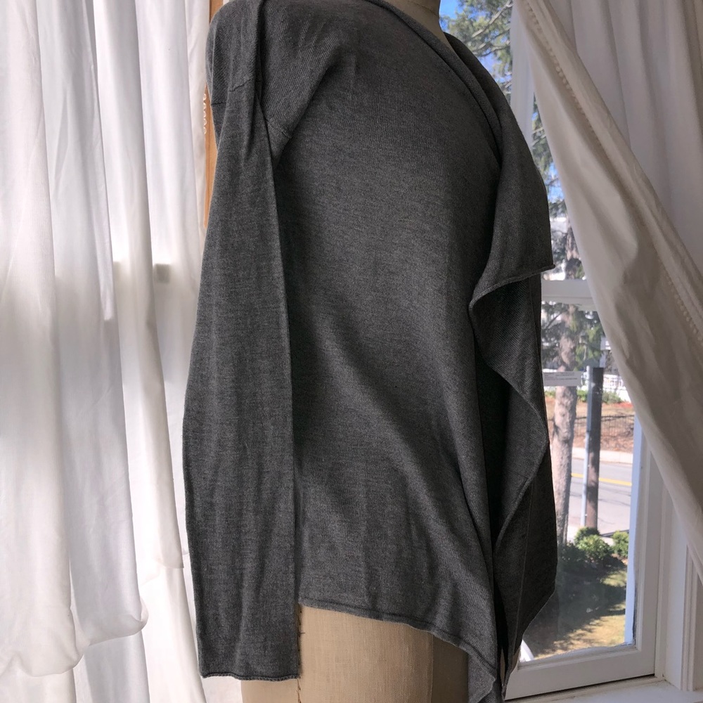 Cardigan - Picture 3 of 5